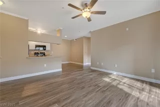 Photo #6: 2263964 Listing