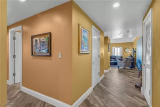 Photo #4: 2263986 Listing