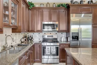 Photo #6: 2263990 Listing