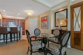 Photo #5: 2264013 Listing 