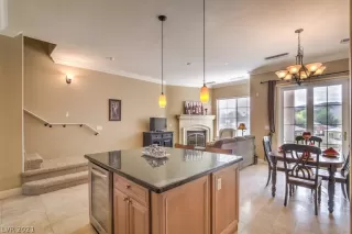 Photo #6: 2264056 Listing 