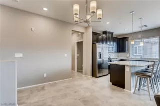 Photo #2: 2264067 Listing