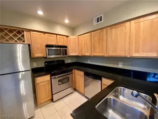 Photo #2: 2264079 Listing 