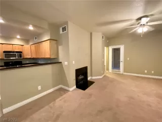 Photo #4: 2264079 Listing 