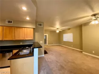 Photo #5: 2264079 Listing 