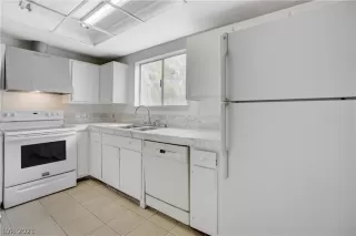 Photo #4: 2264082 Listing 