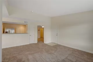 Photo #4: 2264111 Listing