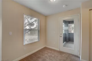 Photo #6: 2264111 Listing