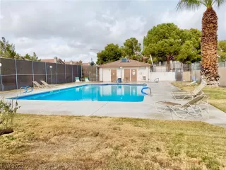 Photo #1: 2264139 Listing 