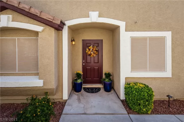 MLS: 2264176 Condo For Sale