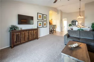 Photo #5: 2264176 Listing 
