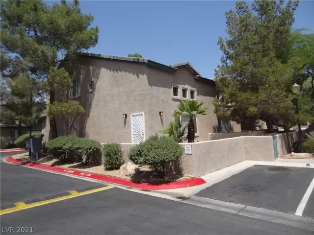 MLS: 2264225 Condo For Sale