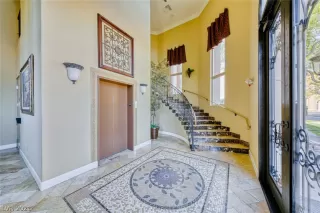 Photo #1: 2264239 Listing 