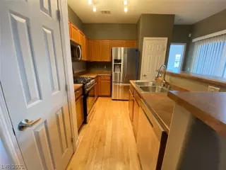 Photo #4: 2264241 Listing 