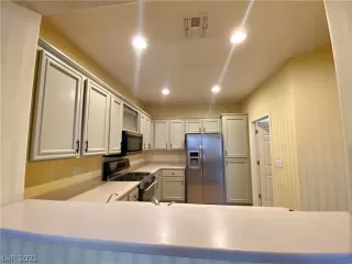 Photo #6: 2264255 Listing 