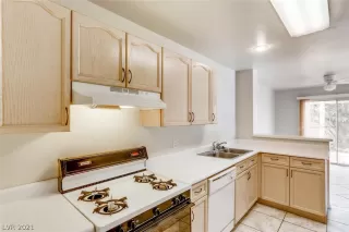 Photo #6: 2264258 Listing 