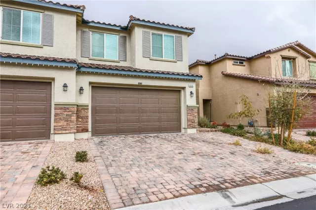 MLS: 2264259 Condo For Sale