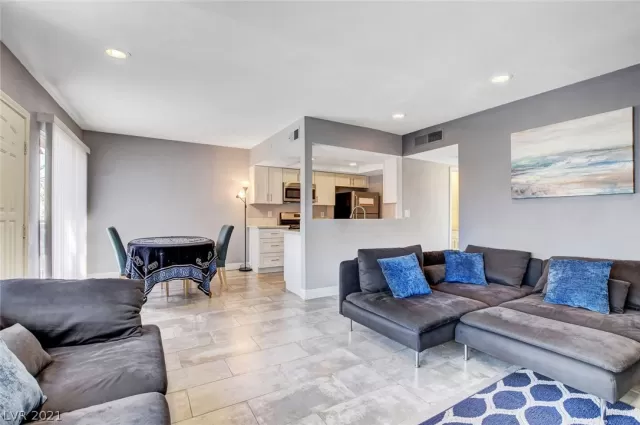 MLS: 2264278 Condo For Sale