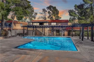 Photo #2: 2264278 Listing