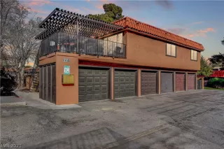 Photo #4: 2264278 Listing