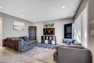 Photo #6: 2264278 Listing