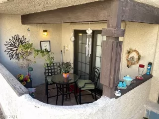 Photo #5: 2264283 Listing