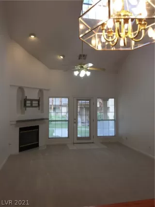 Photo #3: 2264298 Listing