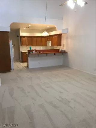 Photo #5: 2264298 Listing