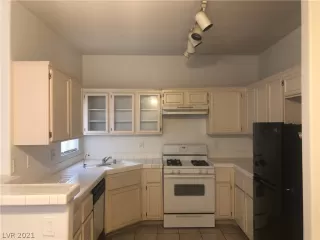 Photo #1: 2264306 Listing