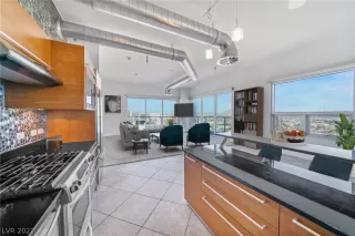 Photo #1: 2264357 Listing