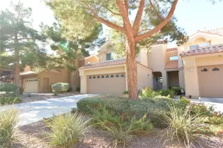 Photo #1: 2264358 Listing