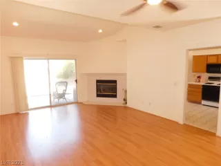 Photo #2: 2264358 Listing