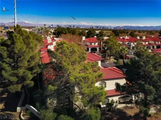 Photo #4: 2264371 Listing