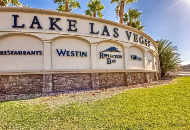 MLS: 2264374 Condo For Sale