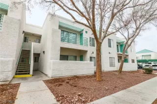 Photo #1: 2264376 Listing