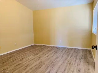 Photo #3: 2264378 Listing 