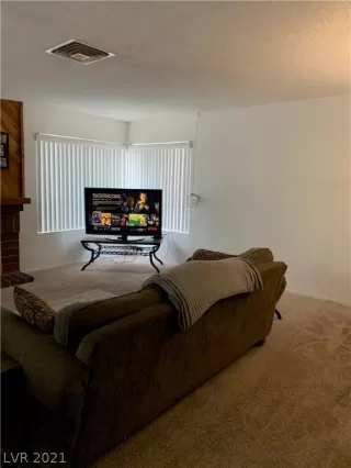 Photo #5: 2264389 Listing