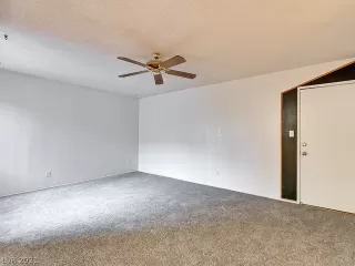 Photo #4: 2264413 Listing 