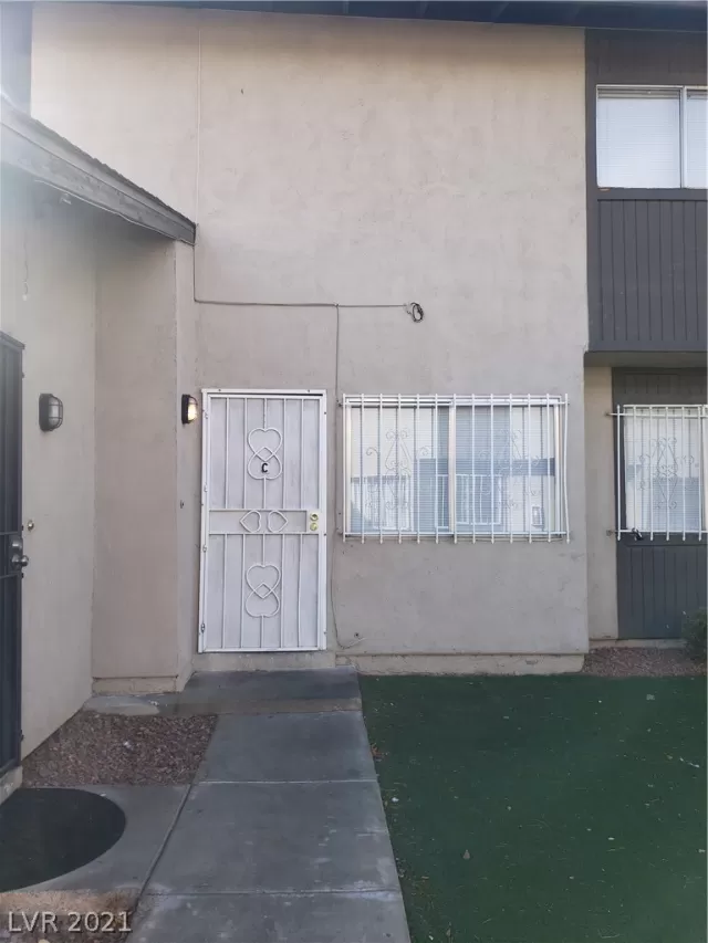 MLS: 2264461 Condo For Sale