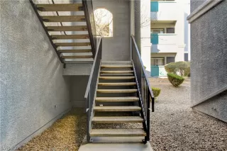 Photo #2: 2264469 Listing