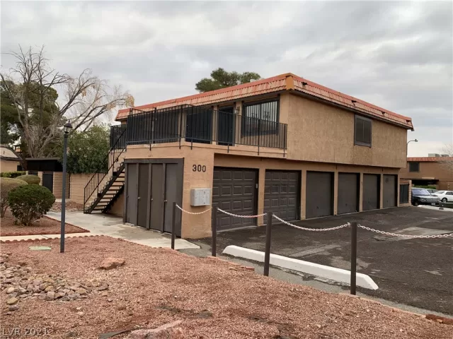 MLS: 2264609 Condo For Sale