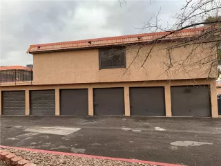 Photo #1: 2264609 Listing