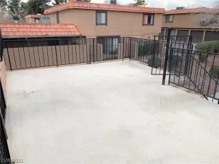 Photo #3: 2264609 Listing