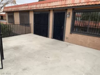 Photo #4: 2264609 Listing