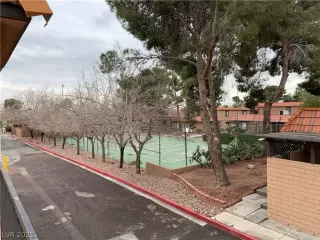 Photo #6: 2264609 Listing