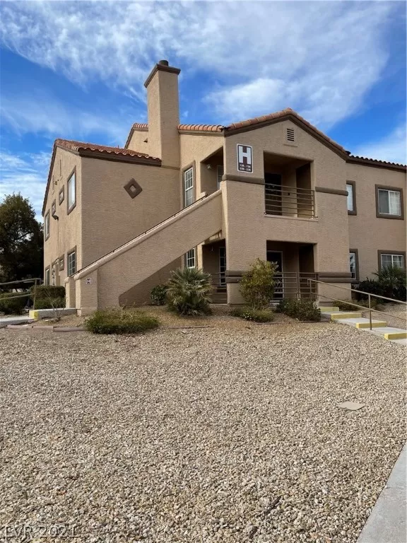 MLS: 2264611 Condo For Sale