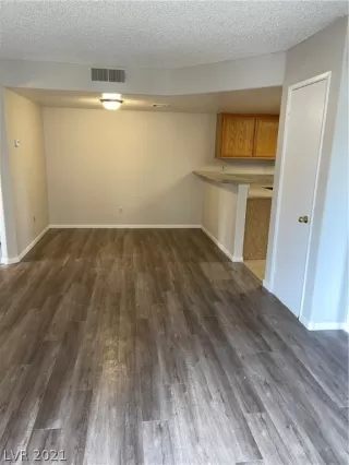 Photo #3: 2264611 Listing 