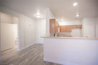 Photo #4: 2264616 Listing 