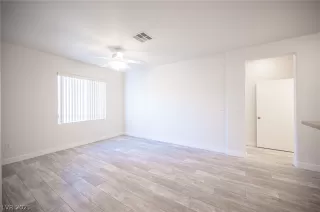 Photo #5: 2264616 Listing 