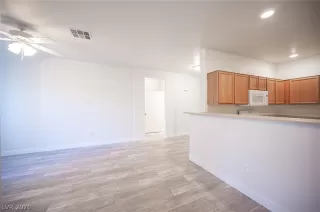 Photo #6: 2264616 Listing 